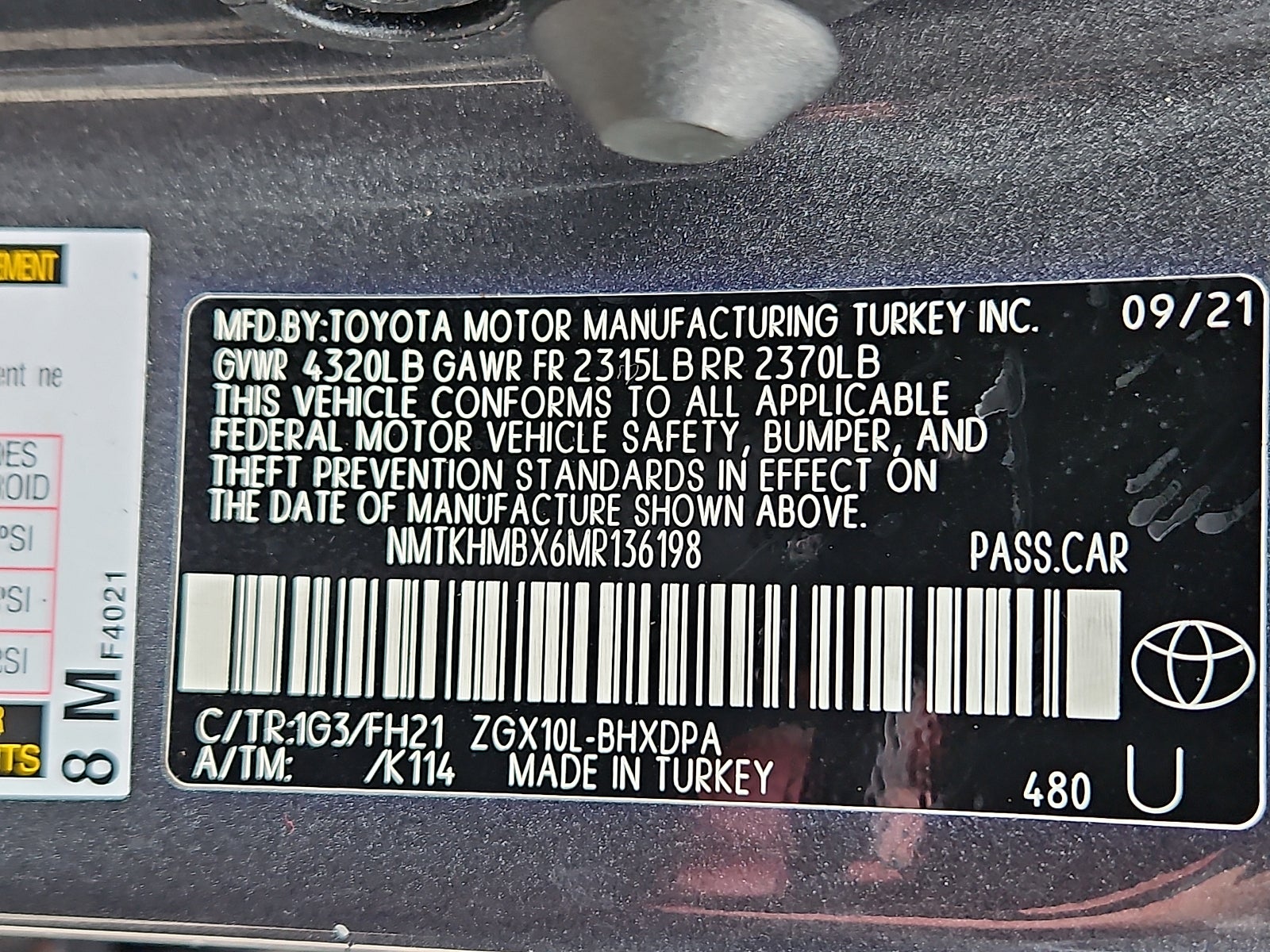 2021 Toyota C-HR LE