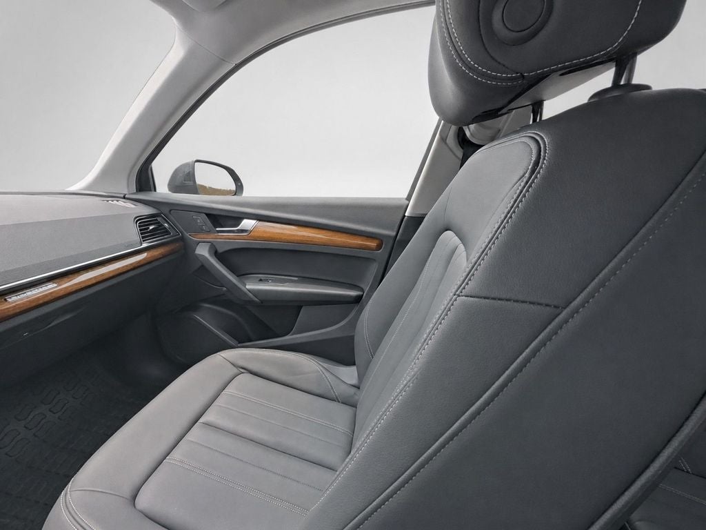 2023 Audi Q5 S line Premium