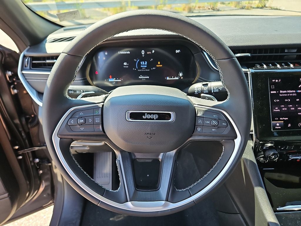 2026 Jeep Grand Cherokee GRAND CHEROKEE LAREDO X 4X4