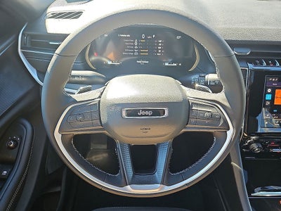 2025 Jeep Grand Cherokee GRAND CHEROKEE LAREDO X 4X4