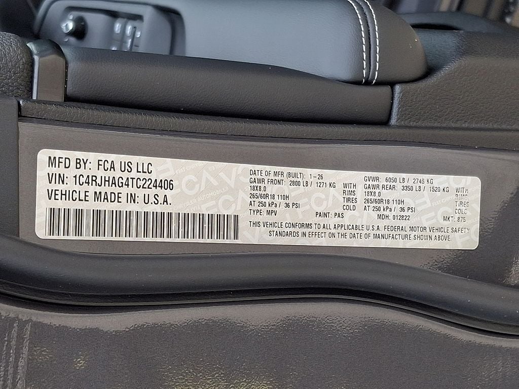 2026 Jeep Grand Cherokee GRAND CHEROKEE LAREDO 4X4