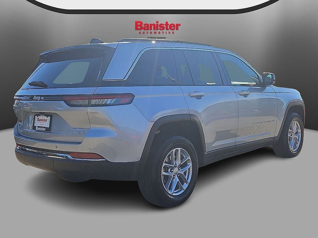2025 Jeep Grand Cherokee GRAND CHEROKEE LAREDO X 4X4