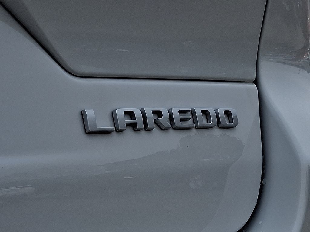 2026 Jeep Grand Cherokee GRAND CHEROKEE LAREDO 4X4
