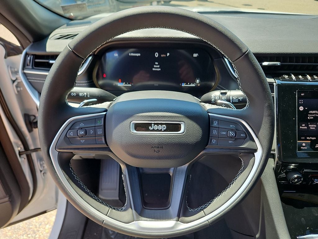 2026 Jeep Grand Cherokee GRAND CHEROKEE LAREDO 4X4