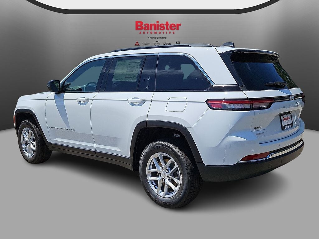 2026 Jeep Grand Cherokee GRAND CHEROKEE LAREDO 4X4
