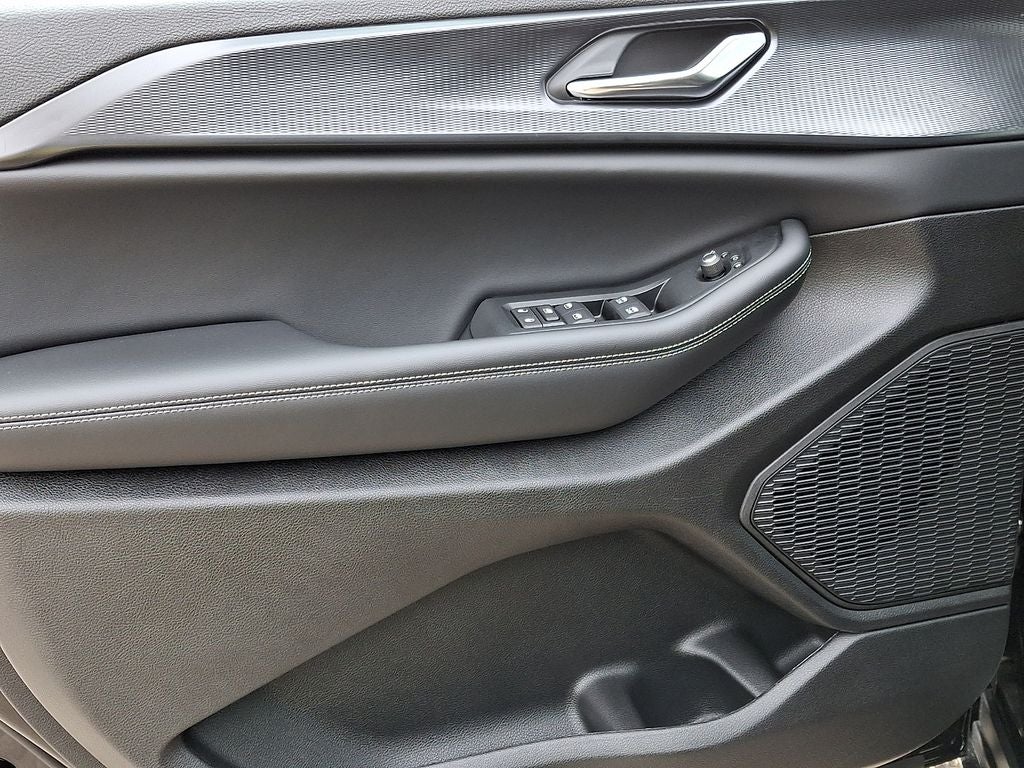 2026 Jeep Grand Cherokee GRAND CHEROKEE LAREDO 4X4