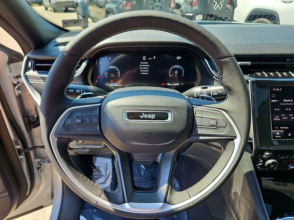 2026 Jeep Grand Cherokee GRAND CHEROKEE LAREDO X 4X4