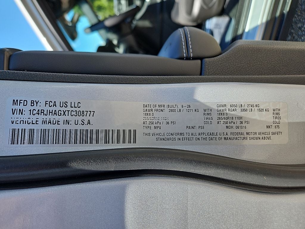 2026 Jeep Grand Cherokee GRAND CHEROKEE LAREDO X 4X4