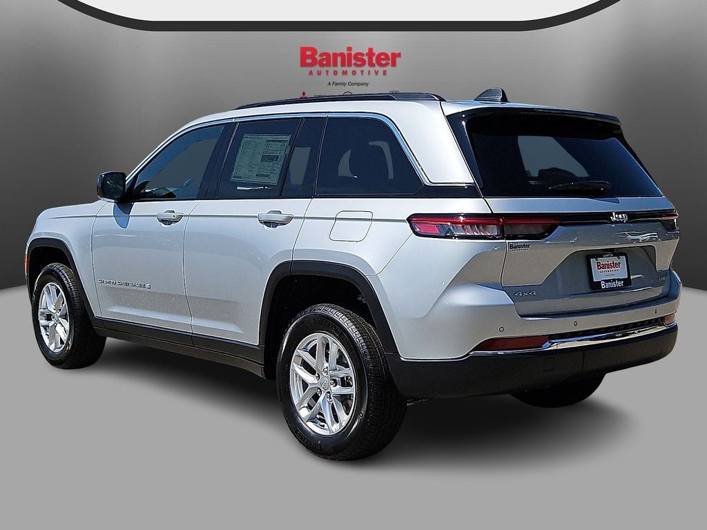 2026 Jeep Grand Cherokee GRAND CHEROKEE LAREDO X 4X4