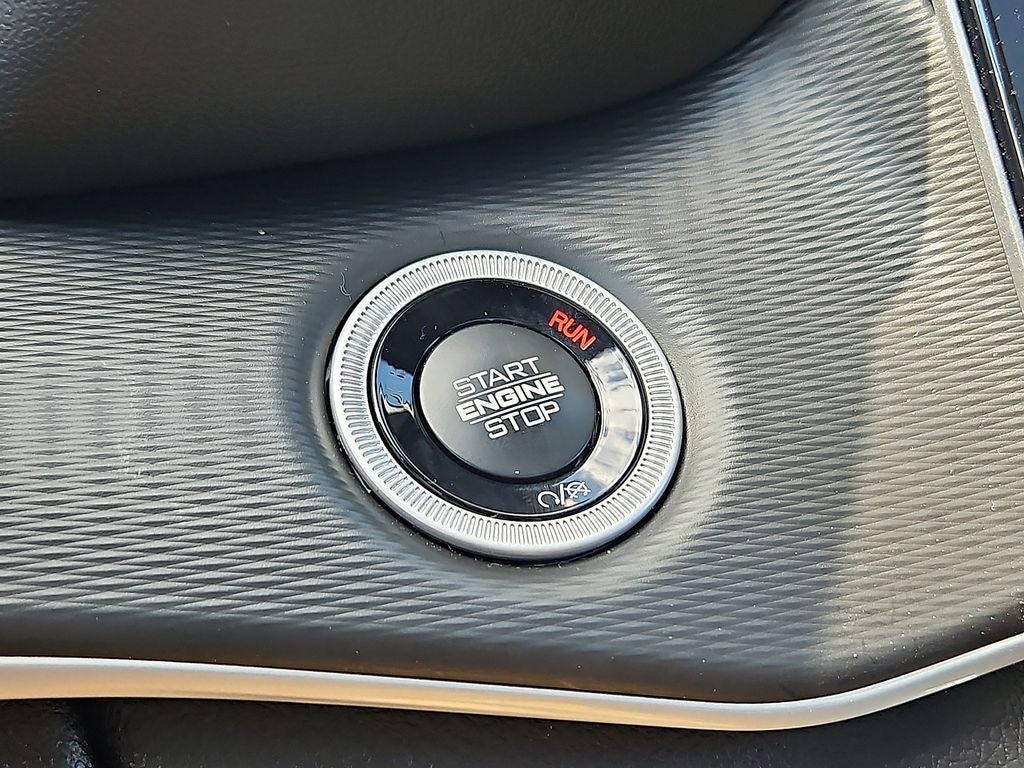 2025 Jeep Grand Cherokee GRAND CHEROKEE L LAREDO X 4X2