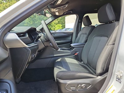 2026 Jeep Grand Cherokee GRAND CHEROKEE L LAREDO 4X4