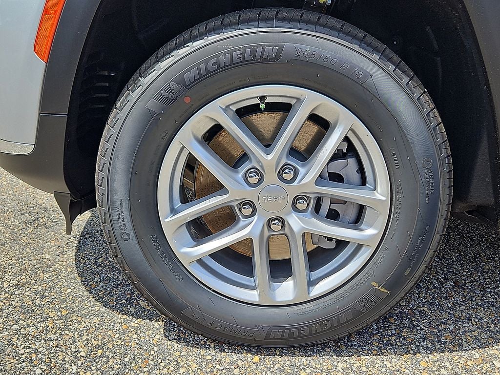 2026 Jeep Grand Cherokee GRAND CHEROKEE L LAREDO 4X4