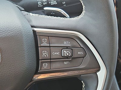 2023 Jeep Grand Cherokee L Laredo 4x4