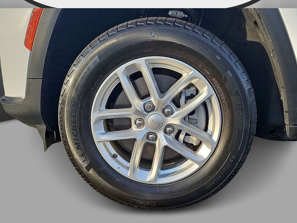 2023 Jeep Grand Cherokee L Laredo 4x4