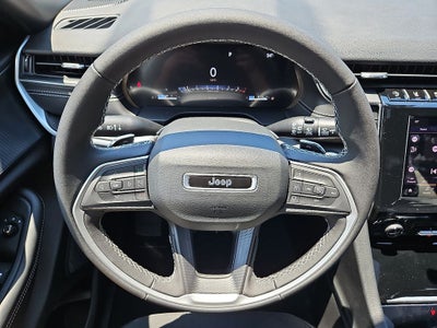 2025 Jeep Grand Cherokee GRAND CHEROKEE L LAREDO X 4X4