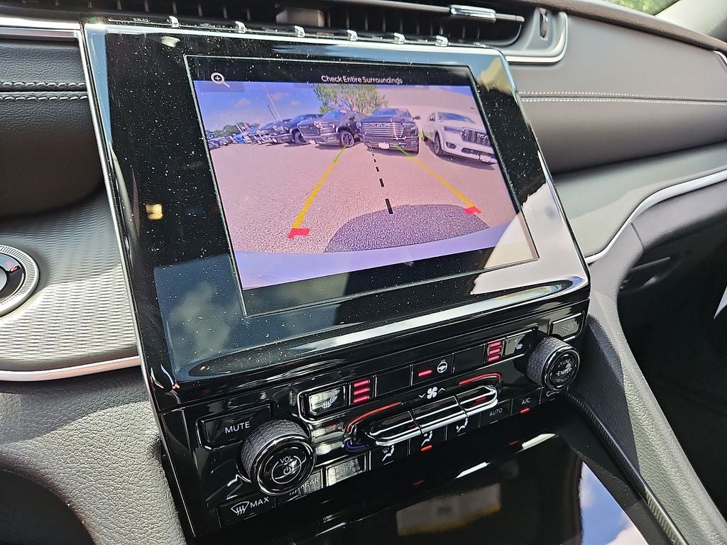 2026 Jeep Grand Cherokee GRAND CHEROKEE L LAREDO X 4X4