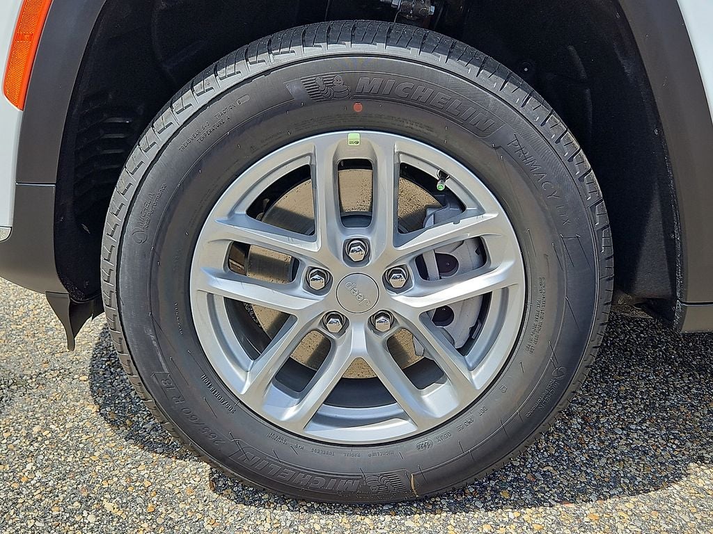 2026 Jeep Grand Cherokee GRAND CHEROKEE L LAREDO X 4X4