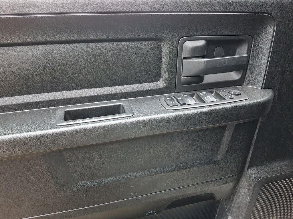 2021 RAM 1500 Classic Tradesman Quad Cab 4x2 6'4' Box
