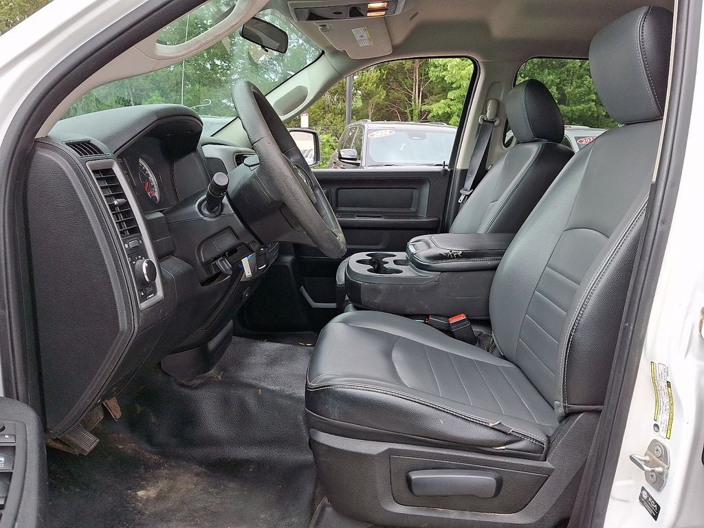 2021 RAM 1500 Classic Tradesman Quad Cab 4x2 6'4' Box