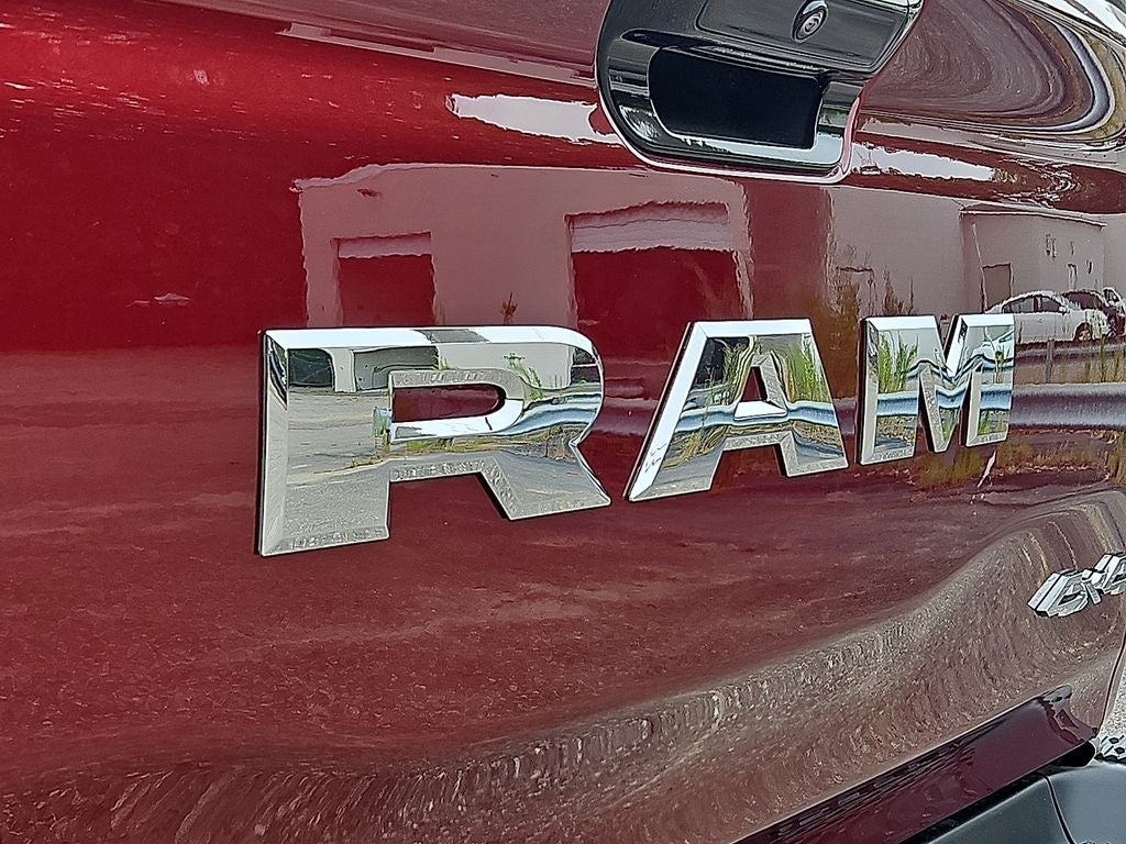 2025 RAM Ram 1500 RAM 1500 BIG HORN QUAD CAB 4X4 6'4' BOX