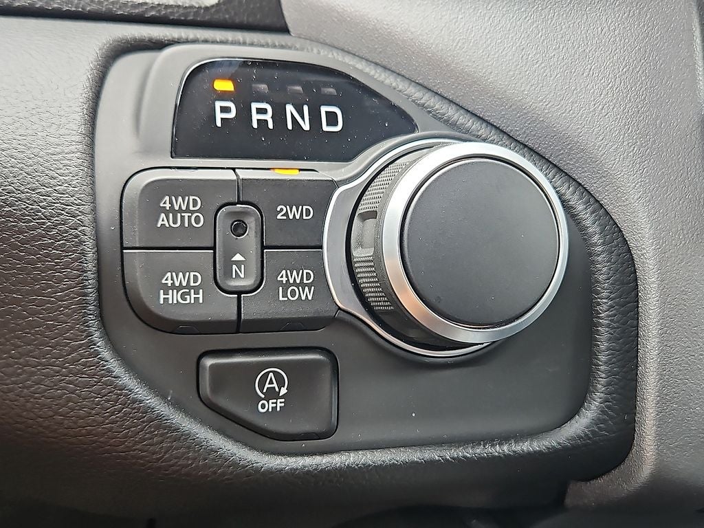 2025 RAM Ram 1500 RAM 1500 BIG HORN CREW CAB 4X4 5'7' BOX