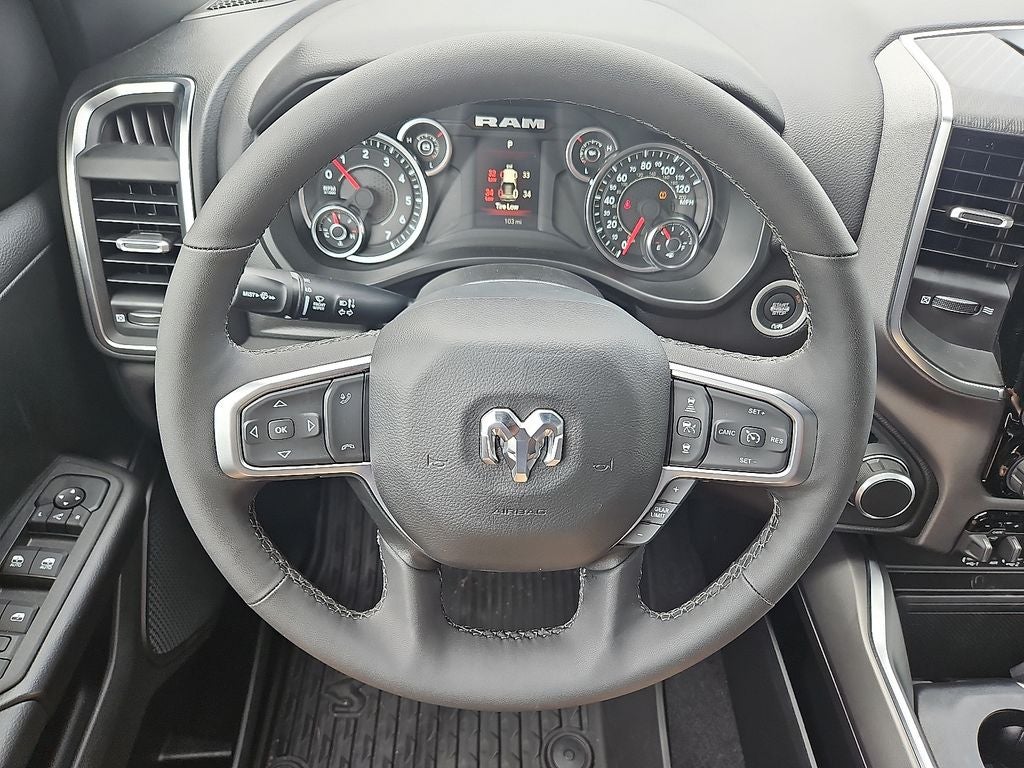 2025 RAM Ram 1500 RAM 1500 BIG HORN CREW CAB 4X4 5'7' BOX