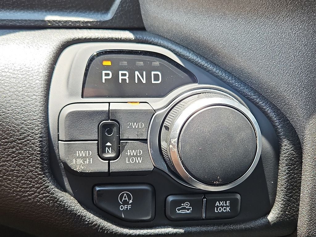 2025 RAM Ram 1500 RAM 1500 WARLOCK CREW CAB 4X4 5'7' BOX