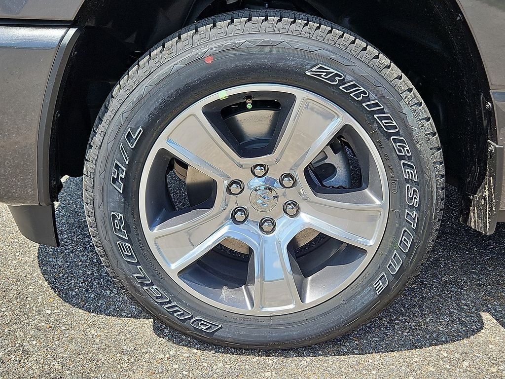 2026 RAM 1500 RAM 1500 EXPRESS CREW CAB 4X4 5'7' BOX
