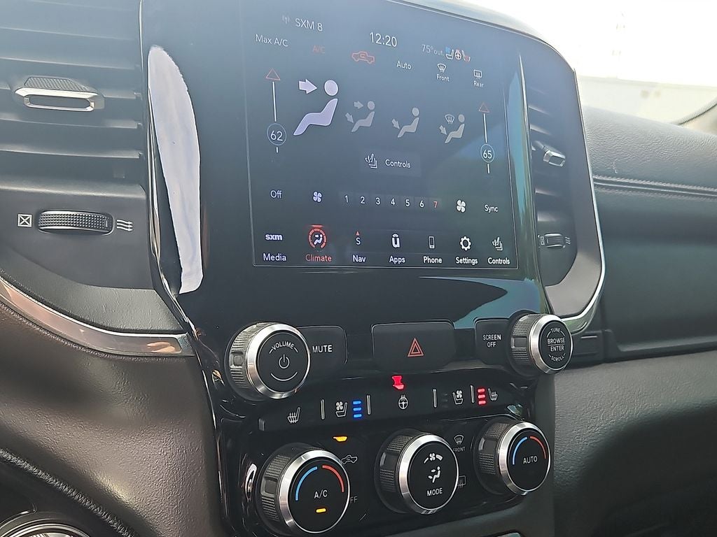 2020 RAM 1500 Laramie Crew Cab 4x4 5'7' Box