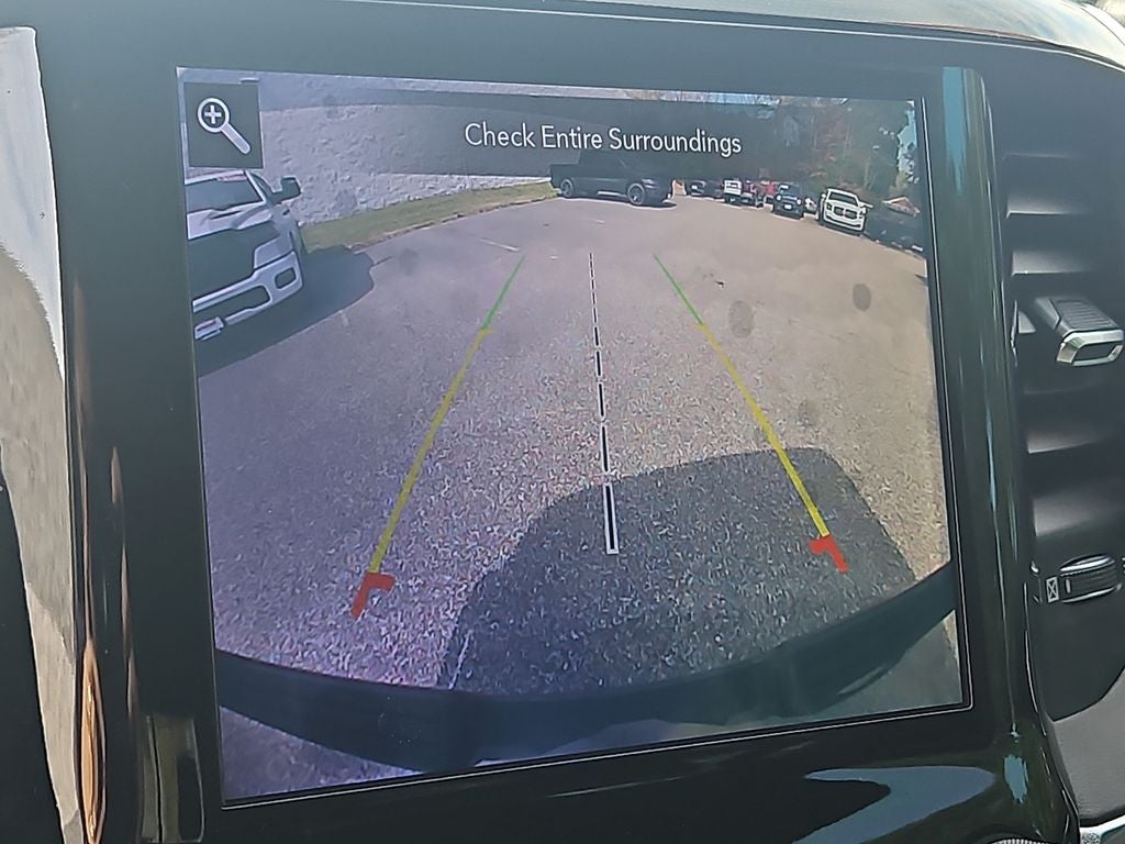 2020 RAM 1500 Laramie Crew Cab 4x4 5'7' Box