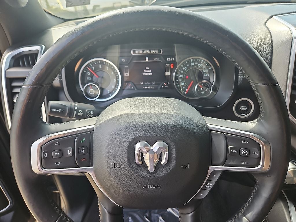 2020 RAM 1500 Laramie Crew Cab 4x4 5'7' Box