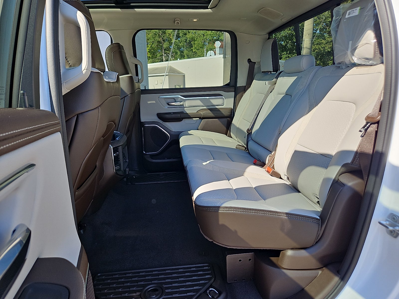 2027 RAM Ram 1500 RAM 1500 LARAMIE CREW CAB 4X4 5'7' BOX