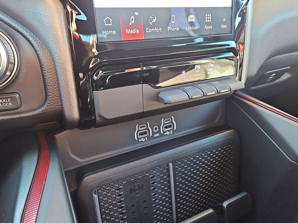 2025 RAM 1500 Rebel Crew Cab 4x4 5'7' Box