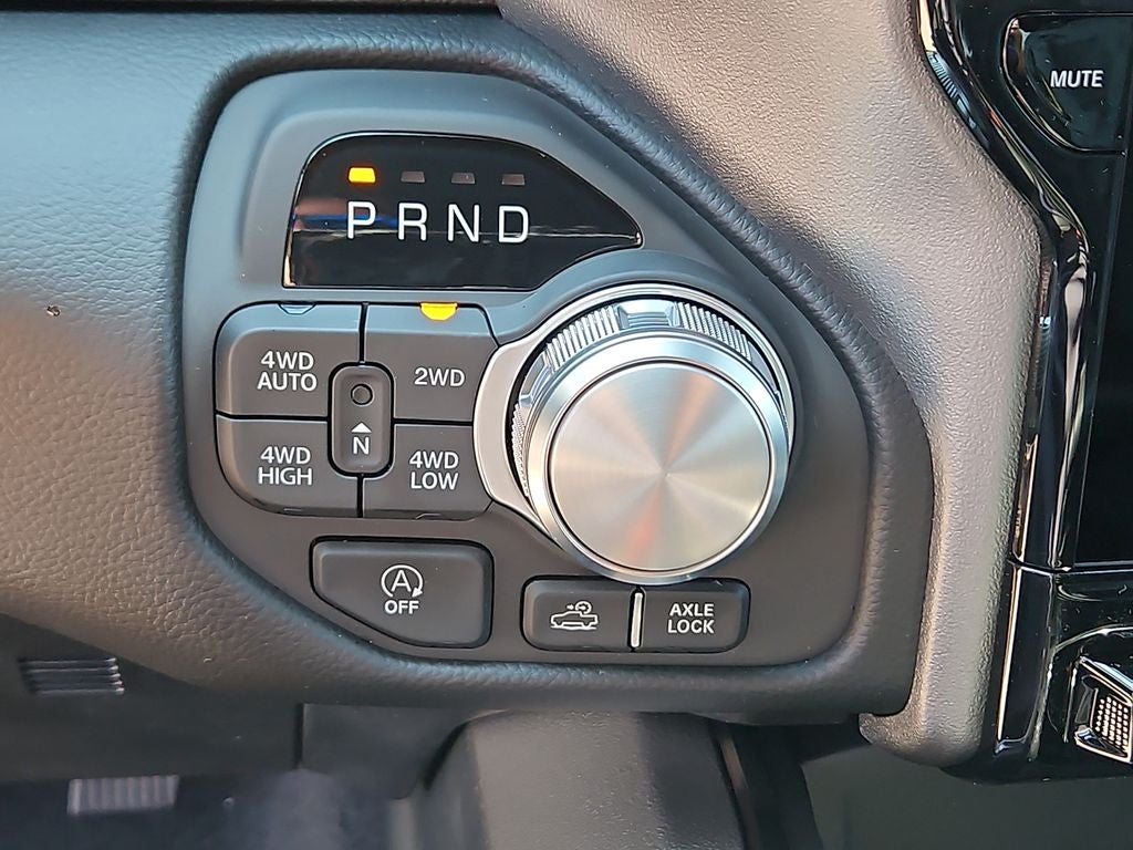 2027 RAM Ram 1500 RAM 1500 REBEL CREW CAB 4X4 5'7' BOX