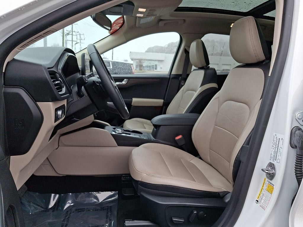 2020 Ford Escape Titanium