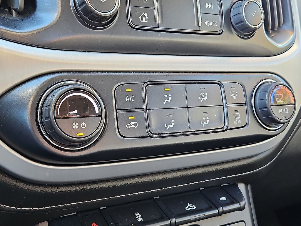 2022 GMC Canyon 4WD Crew Cab Short Box Elevation