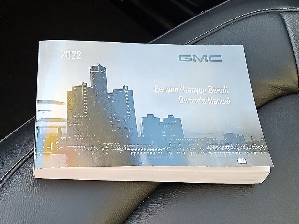 2022 GMC Canyon 4WD Crew Cab Short Box Elevation