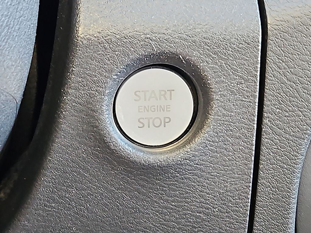 2022 Nissan Frontier Crew Cab S 4x2