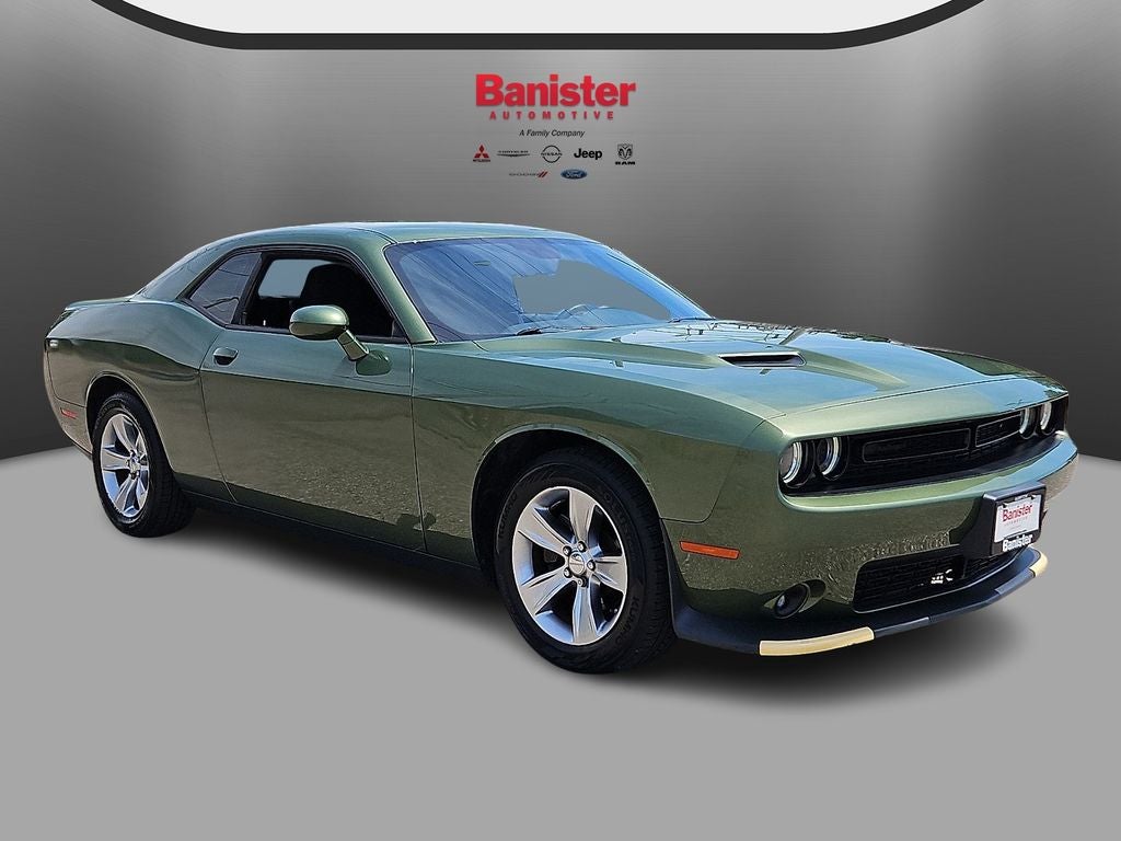 2022 Dodge Challenger SXT