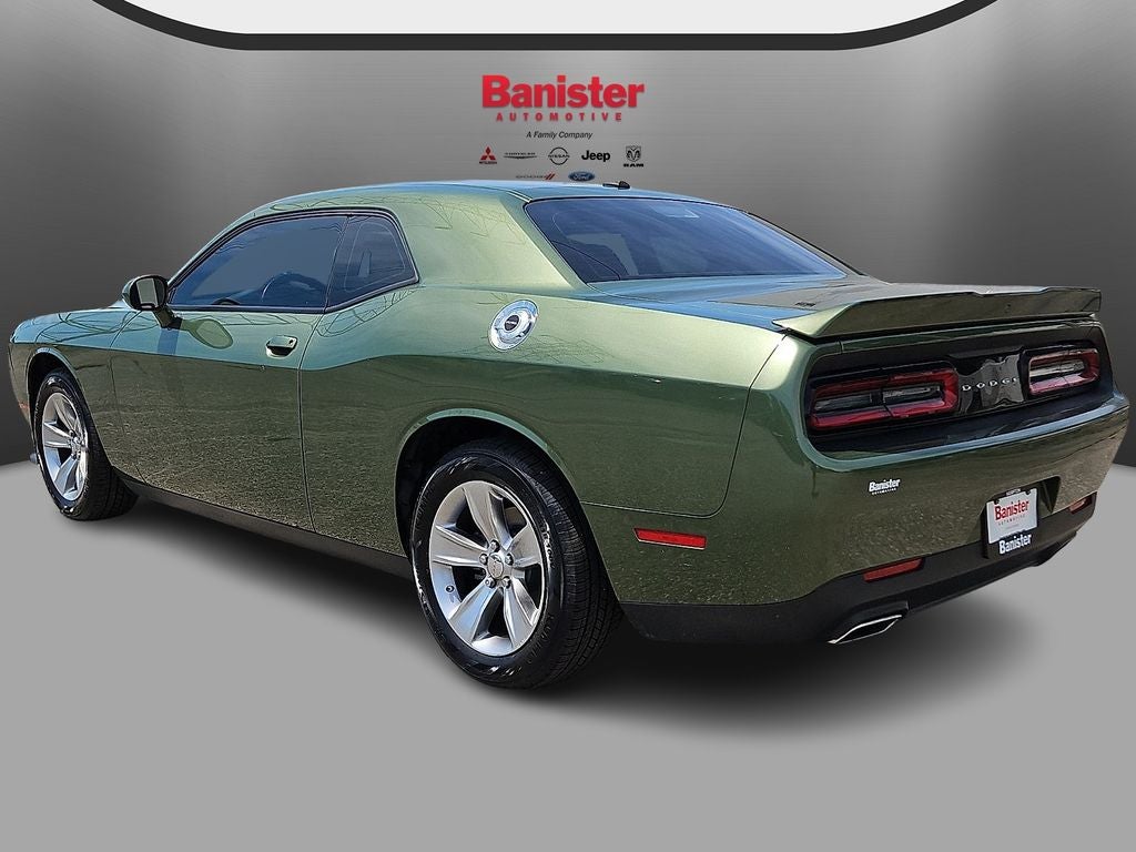 2022 Dodge Challenger SXT