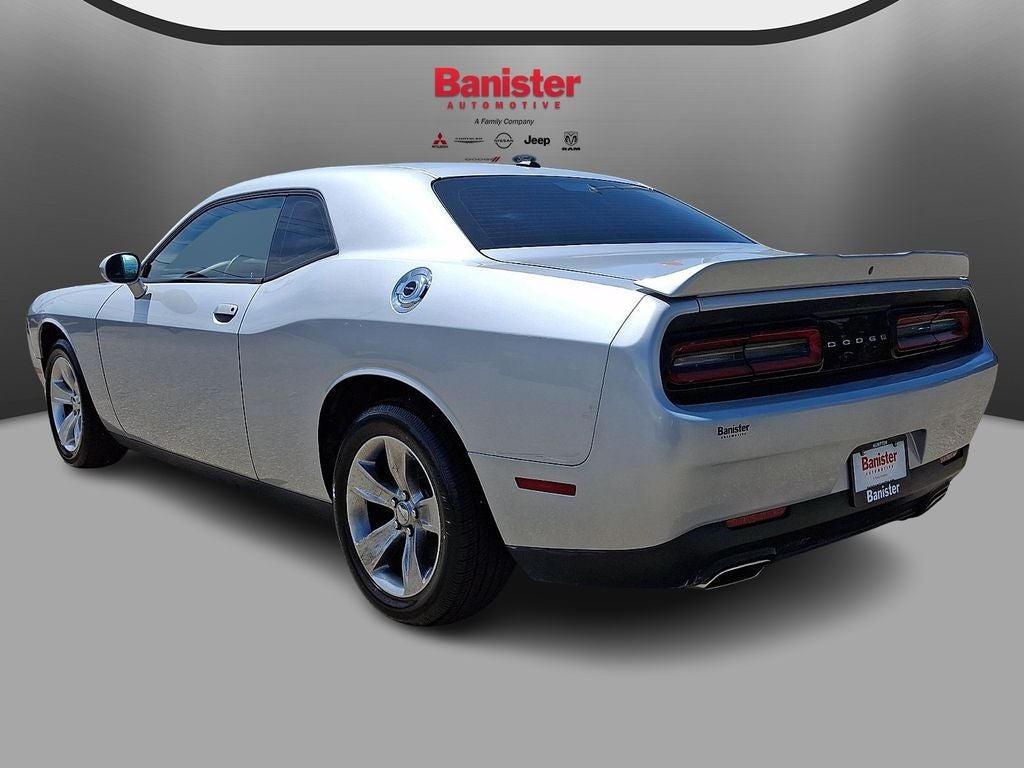 2021 Dodge Challenger SXT