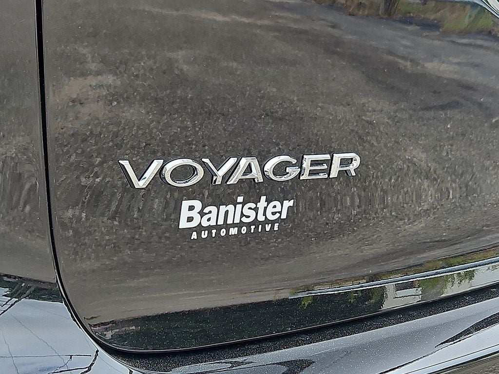 2025 Chrysler Voyager VOYAGER LX