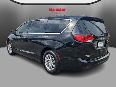 2025 Chrysler Voyager VOYAGER LX