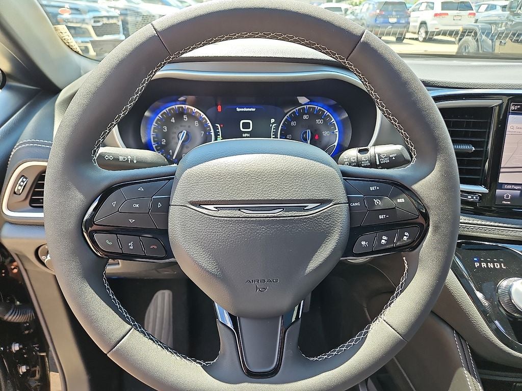 2027 Chrysler Pacifica PACIFICA LIMITED