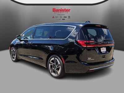 2027 Chrysler Pacifica PACIFICA LIMITED