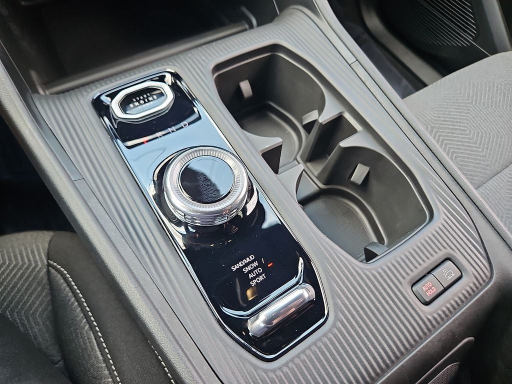 2026 Jeep Cherokee CHEROKEE LAREDO 4X4