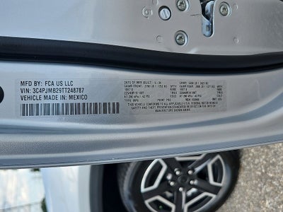 2026 Jeep Cherokee CHEROKEE LAREDO 4X4