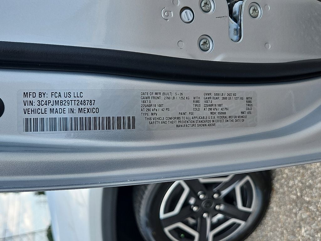 2026 Jeep Cherokee CHEROKEE LAREDO 4X4