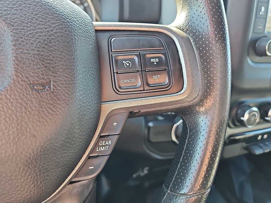 2022 RAM 2500 Tradesman Crew Cab 4x2 8' Box