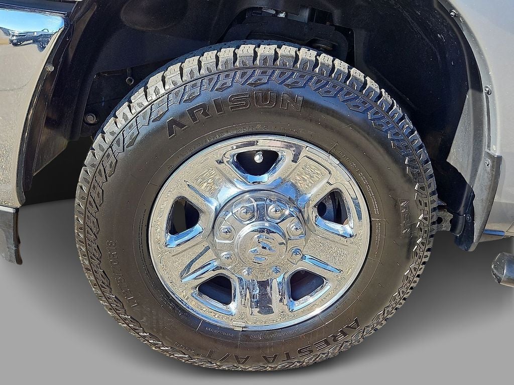 2022 RAM 2500 Tradesman Crew Cab 4x2 8' Box